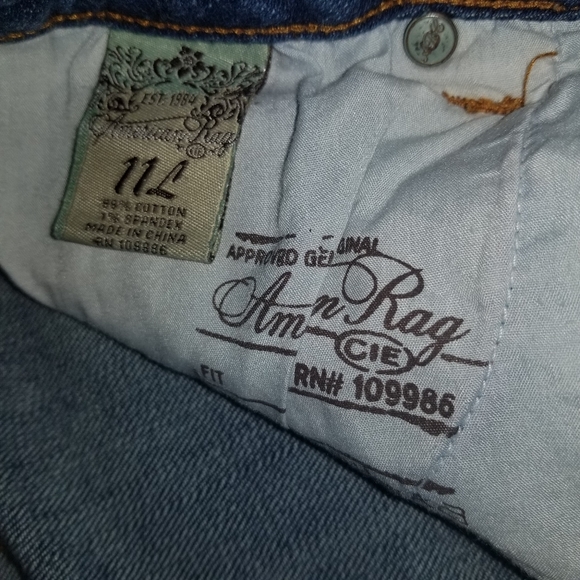 American Rag Jeans - Picture 9 of 13